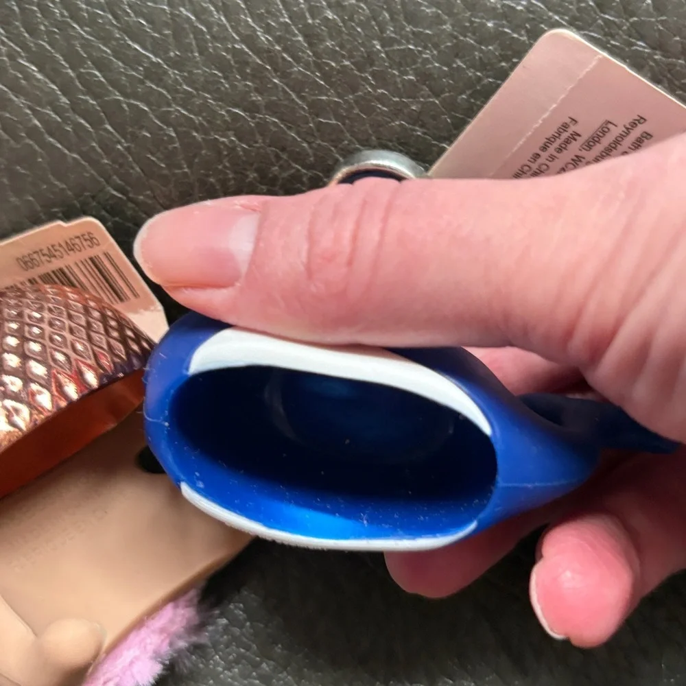 Bath and body set of two sanitizer holders in cute squirrel and whale - Picture 6 of 6